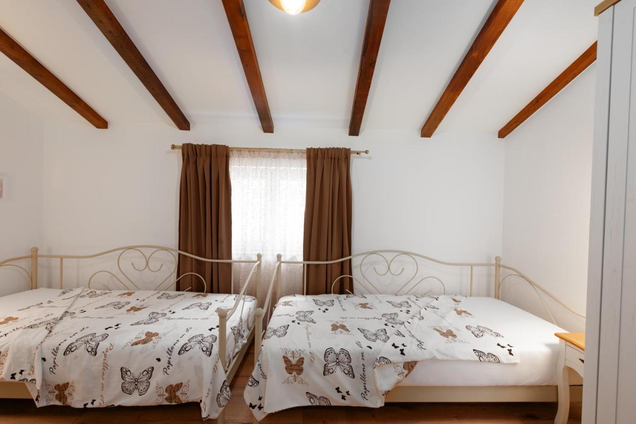 Kuca Za Odmor Villa Jurdani Exterior foto